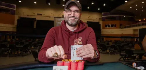 伊森·贝内特赢得WSOP巡回赛主赛事冠军