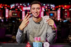 فرانك فونارو يفوز ببطولة العالم للبوكر Super Turbo Bounty ويحصد جائزة 612,997 دولارًا