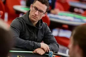 دانيال دفوريس يفوز بلقب "صانع المليونير" وجائزة WSOP الضخمة