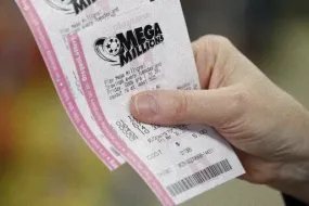 النصب والاحتيال اليانصيب- عصابة تستهدف كبار السن وتغسل ملايين الدولارات