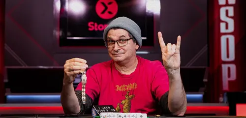 阿尔比尼：音乐制作人与扑克爱好者的对话