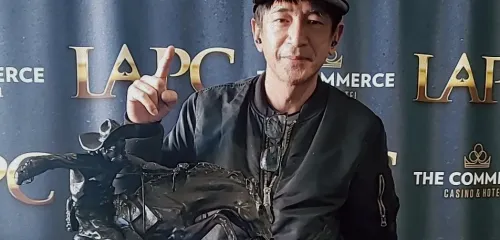 美女荷官百家乐:扑克世界胜利:一周大赢家揭晓