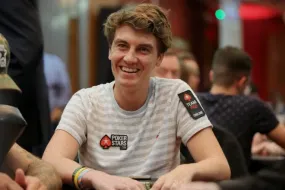 أبطال SCOOP يتألقون- Hand يحقق ثلاثية، وÅstedt يسجل لقبه السادس!