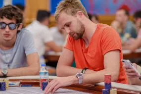 دانييل رود- قمة لعبة الكاش الخفيّة