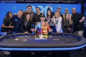 إيان سيمبسون يفوز بلقب بطولة 888poker LIVE في مدريد