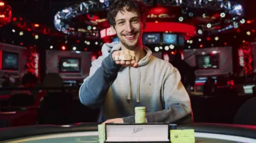 德州扑克官网:2022 WSOP 年度最佳选手：丹·扎克夺冠
