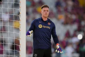 عملية جراحية جديدة لتير شتيجن بسبب مشاكل الظهر