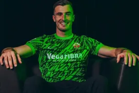 إلتشي تبرهن على جاذبيتها- نجوم كرة القدم تختار المشروع