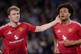 مانشستر يونايتد يقترب من إعارة هويلوند إلى نابولي مع إلزامية الشراء