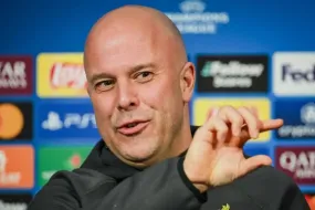 ليفربول يوافق على ضم ليوني وجوهي لتعزيز الدفاع