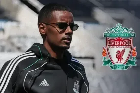 ليفربول ونيوكاسل- قصة ألكسندر إيزاك المثيرة للجدل