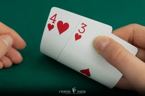 扑克游戏：如何玩转四三同花（Four-Three Suited）
