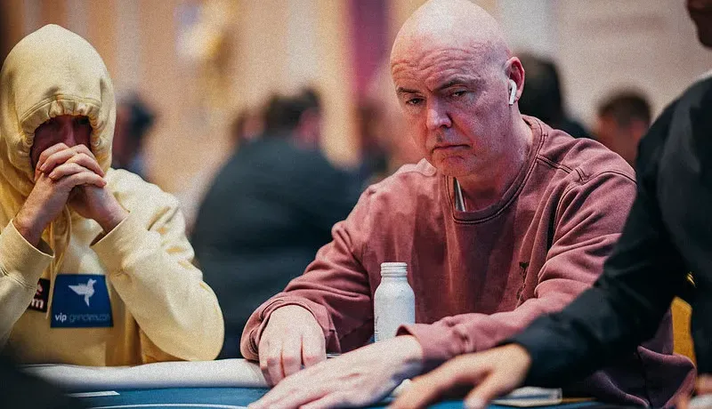约翰·亨尼根赢得第七枚WSOP金手链：扑克传奇的胜利