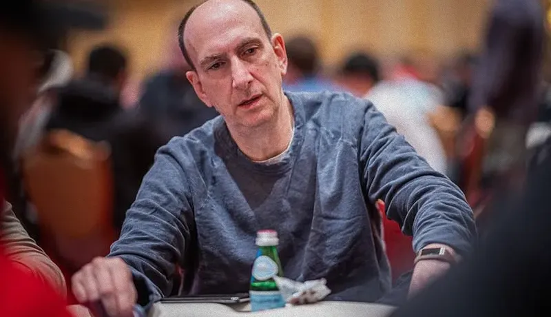 澳门线上龙虎斗:埃里克·赛德尔赢得第十枚WSOP金手链