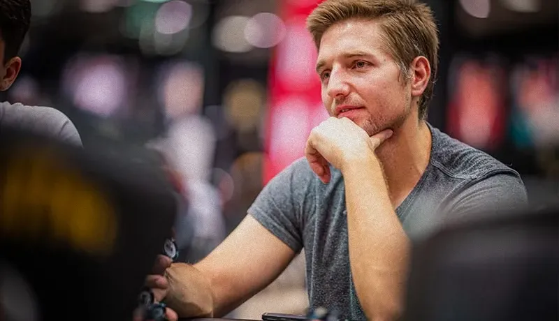 胜率最高的美女荷官扑克APP:托尼·邓斯特：WSOP 主赛事之路
