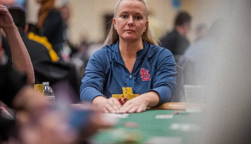 返水高+胜率稳的性感荷官平台:奥尔康：WSOP主赛事中的发牌员与牌手