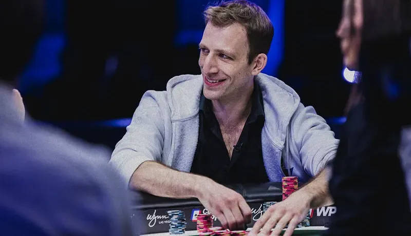 澳门赌场荷官在线游戏VIP:本尼·格拉泽在 2023 年 WSOP 上取得第五次胜利