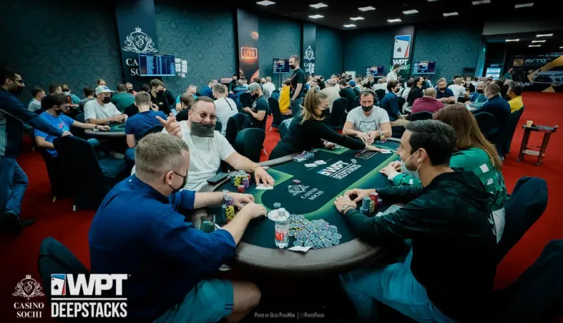 DB真人视讯:WPTDeepStacks索契嘉年华:主赛事奖励圈破裂,赛事回顾