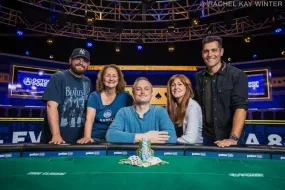 ريان بامبريك يهزم نيغريانو ويفوز ببطولة أوماها هاي لو WSOP