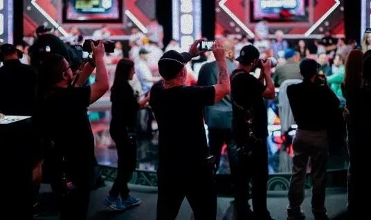 线上德州扑克平台有没有客服群:2025年WSOP媒体团队招聘社交媒体助理