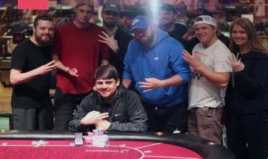 德州扑克在线对战:加文·门罗在塔尼卡WSOP主赛事中夺冠