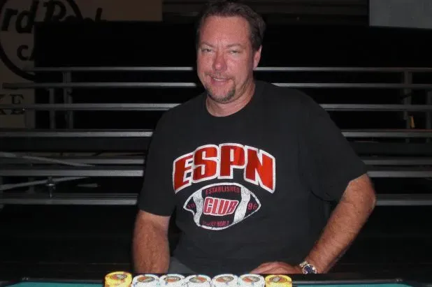 免费德州扑克:WSOP巡回赛：沙德博尔特夺冠，庆祝双重喜悦