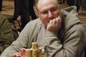 101 لاعبًا في الحدث الرئيسي لبطولة العالم للبوكر 2009- مون في الصدارة