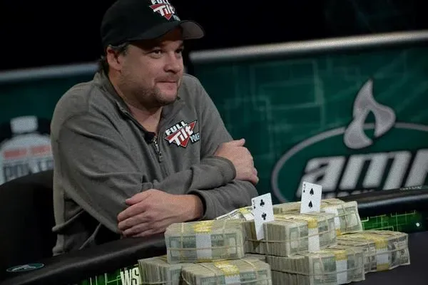 WSOP 巡回赛东部地区锦标赛:克里斯·贝尔夺冠
