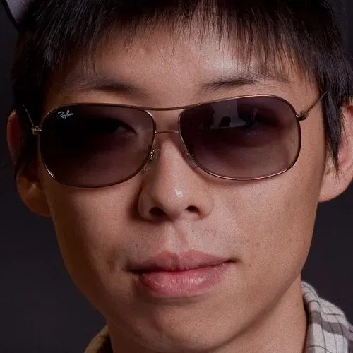 认识WSOP扑克比赛中的约瑟夫·钟