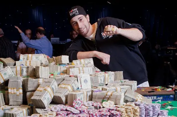 乔纳森·杜哈梅尔：2010年WSOP主赛事冠军