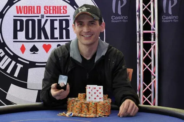 德州扑克平台有没有人赢过钱:WSOPC 扑克锦标赛：尼克·吉夫科夫摘得桂冠