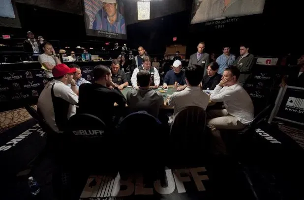 2010 年 WSOP 扑克牌手锦标赛决赛选手名单