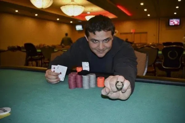扑克赛事:伊波利托在费城哈拉斯赌场 WSOP 巡回赛中获胜