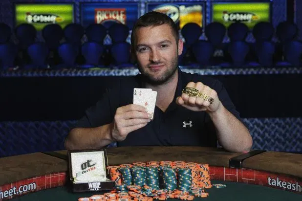 德州扑克新手送金币的平台:2011 年 WSOP 赛事：肯·格里芬的胜利与辉煌