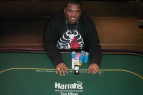 انتصار دوايت بيلغريم- نجم البوكر يحصد لقبه الثالث في WSOPC